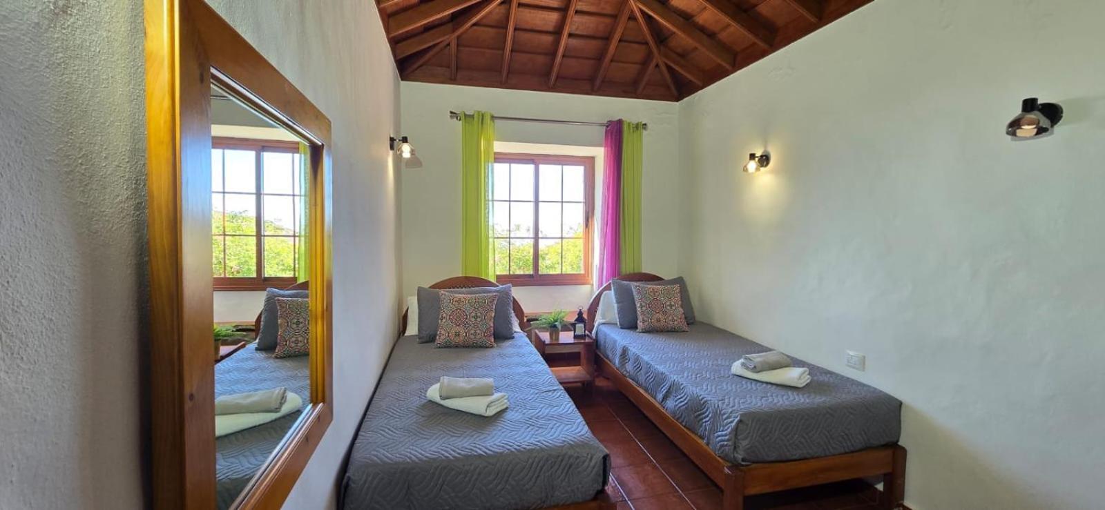 El Lagar, Bodega A Vakantiehuis